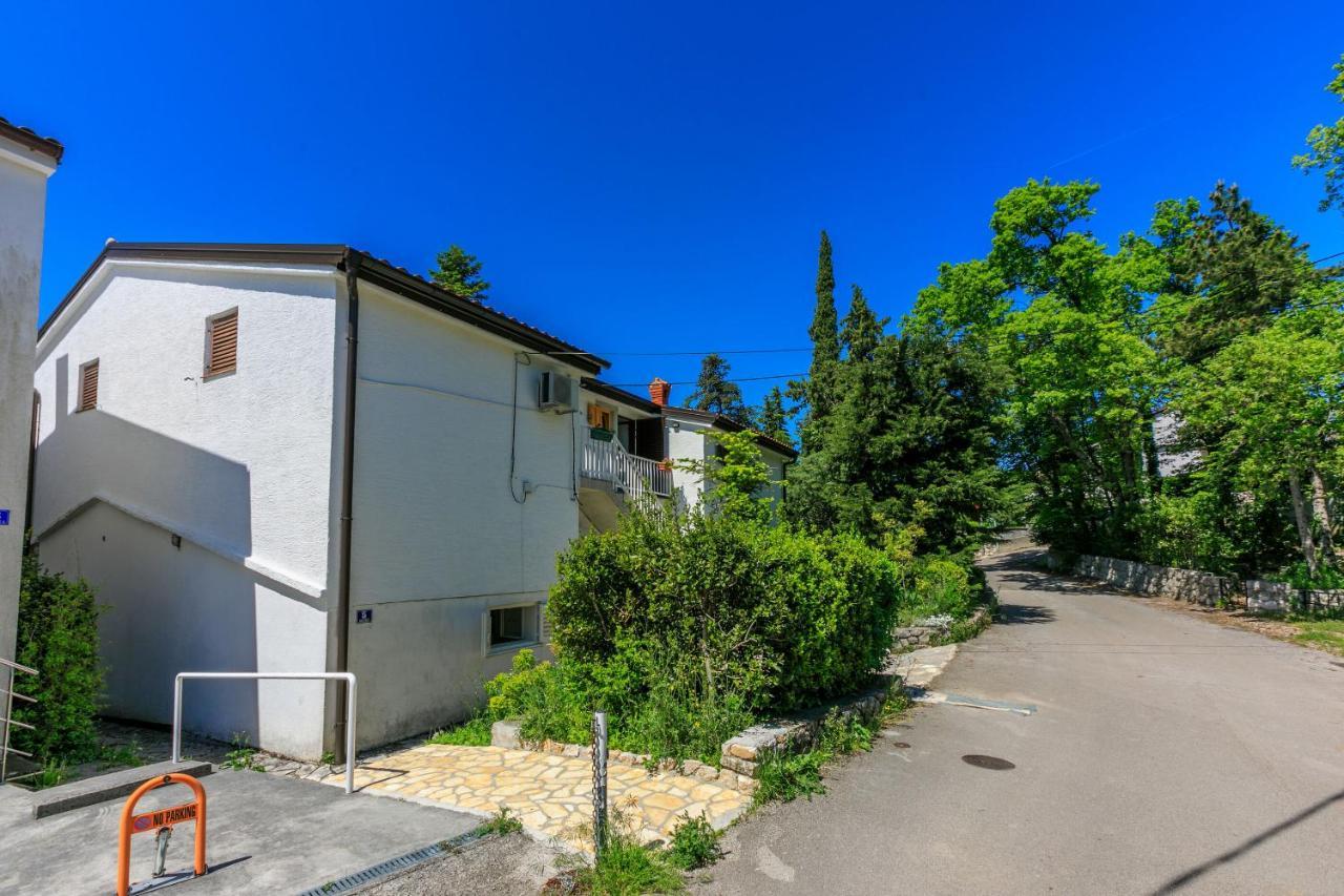 Apartment Seneca Ядраново Екстериор снимка