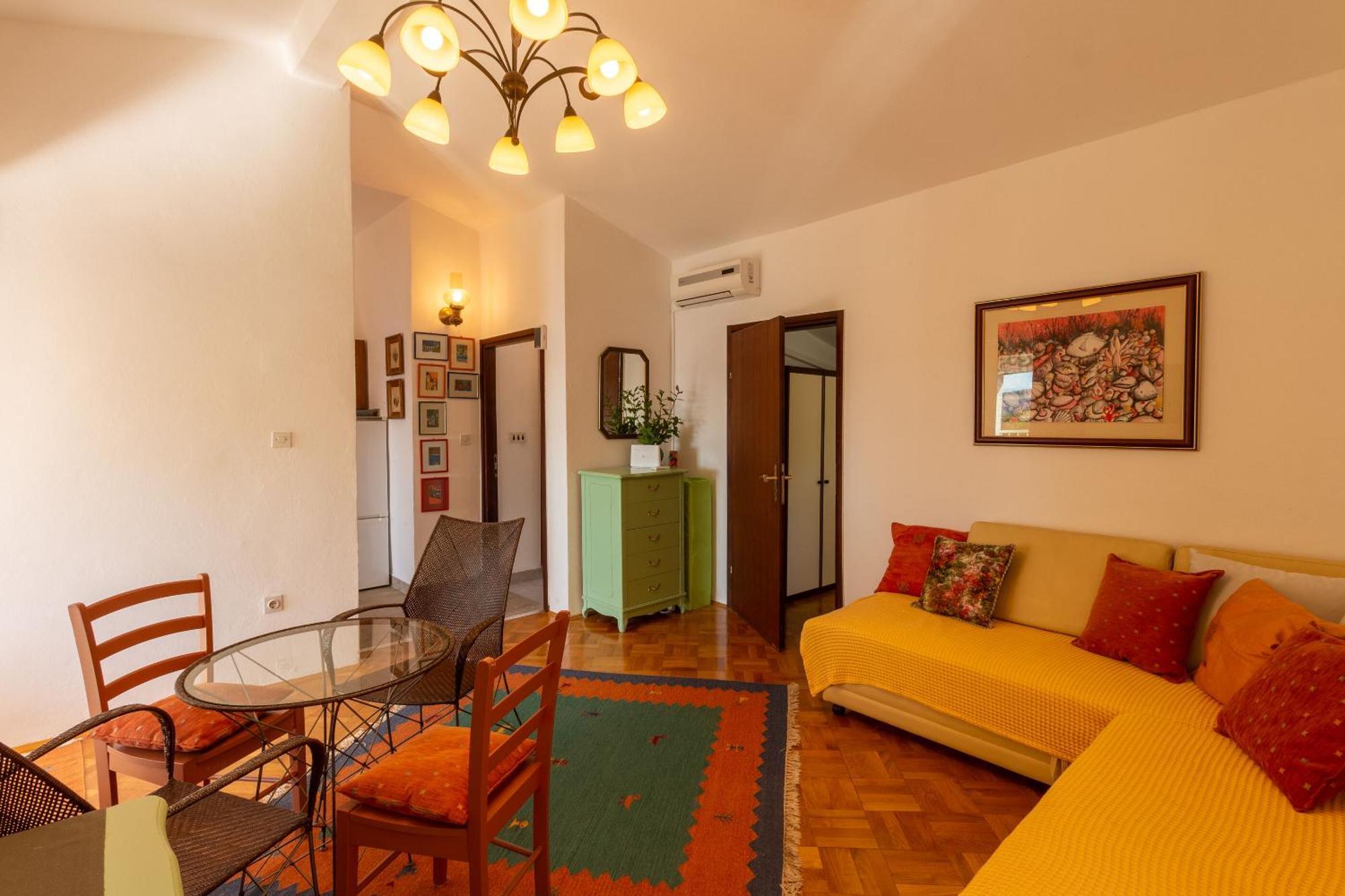 Apartment Seneca Ядраново Екстериор снимка